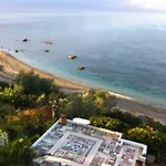 Efelli:boutique Beachfront Traditional Greek Style House Villa