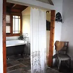 Efelli:boutique Beachfront Traditional Greek Style House Vrachos