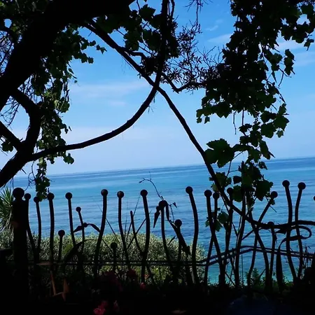 Efelli:boutique Beachfront Traditional Greek Style House Villa *