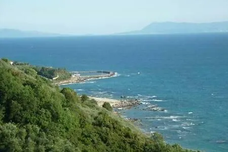 Efelli:boutique Beachfront Traditional Greek Style House Villa Vráchos