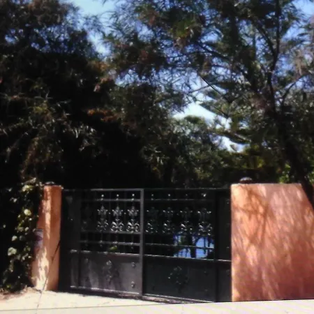 Efelli:boutique Beachfront Traditional Greek Style House Vrachos